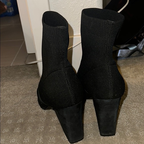 Steve Madden Chunky heel boot . Only worn twice - Picture 2 of 3